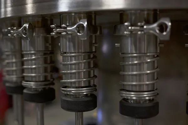 THE SMOOTH FLOW FILLING VALVE