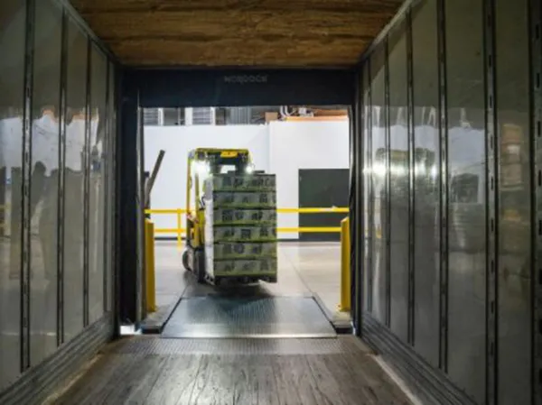LOGISTICS & DISTRIBUTION