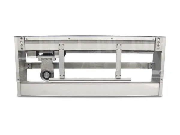 Traveling Knife Assembly