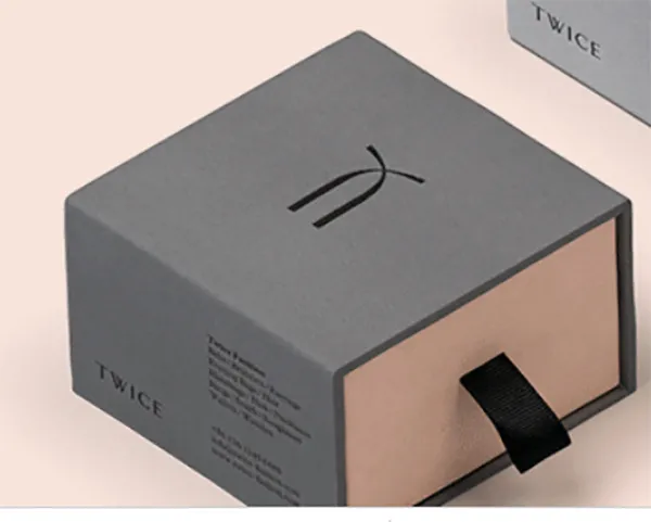PRESENTATION BOXES