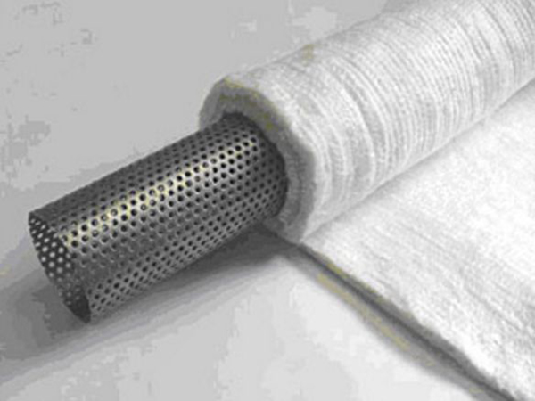 Silica needle mat