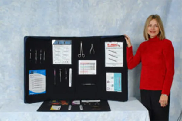Custom Model & Exhibit Cases