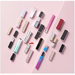 Lipsticks & Twist-Up Sticks