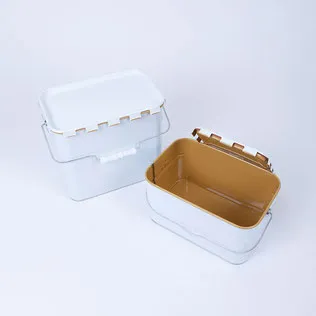 Rectangular bucket