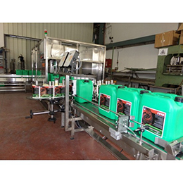 TITANIUM - Automatic line for filling and closing jerrycans