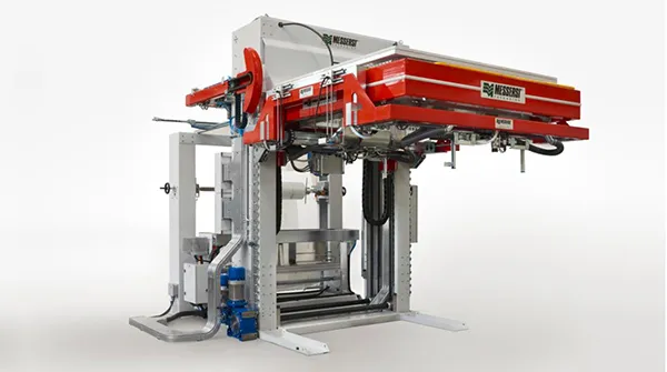 Shrink wrapping machines
