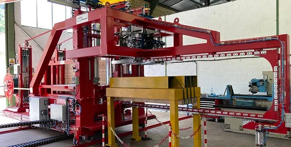STRAPPING SOLUTIONS FOR DIFFERENT TYPES OF PACKAGES
