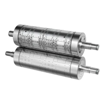Combined die cutting/creasing tool