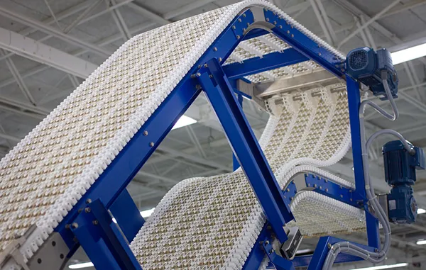 TOPPER LIFT CONVEYOR SYSTEM