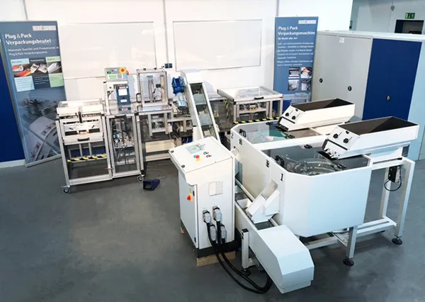 AUTOMATIC BAGGING MACHINE