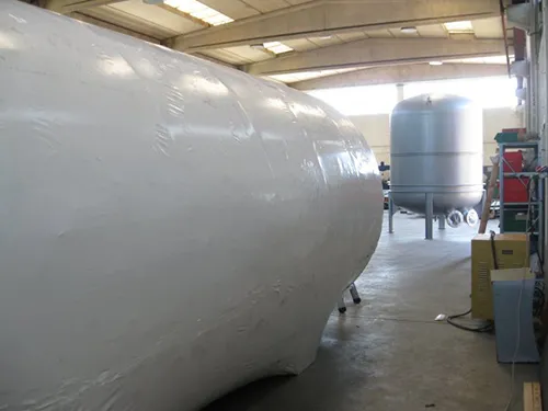 White shrinkable film