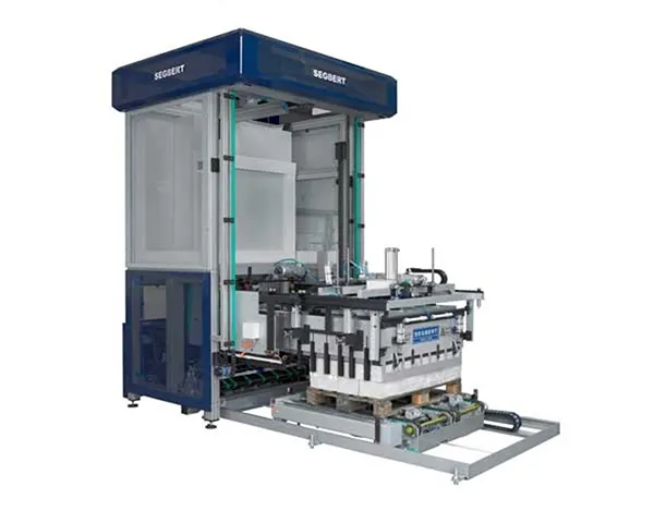 Layer palletizer robot